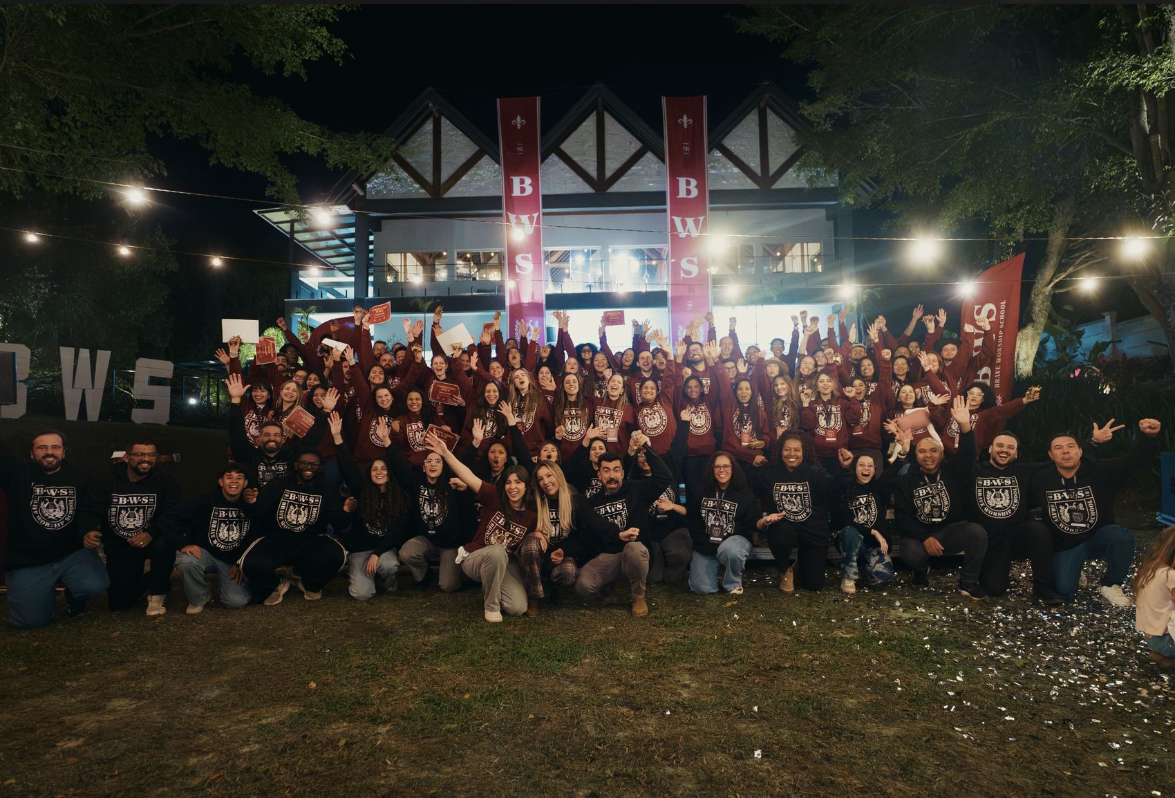 Alunos da Brave Worship School